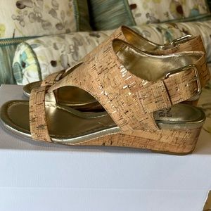 Donald J Pliner Cork metallic sandal